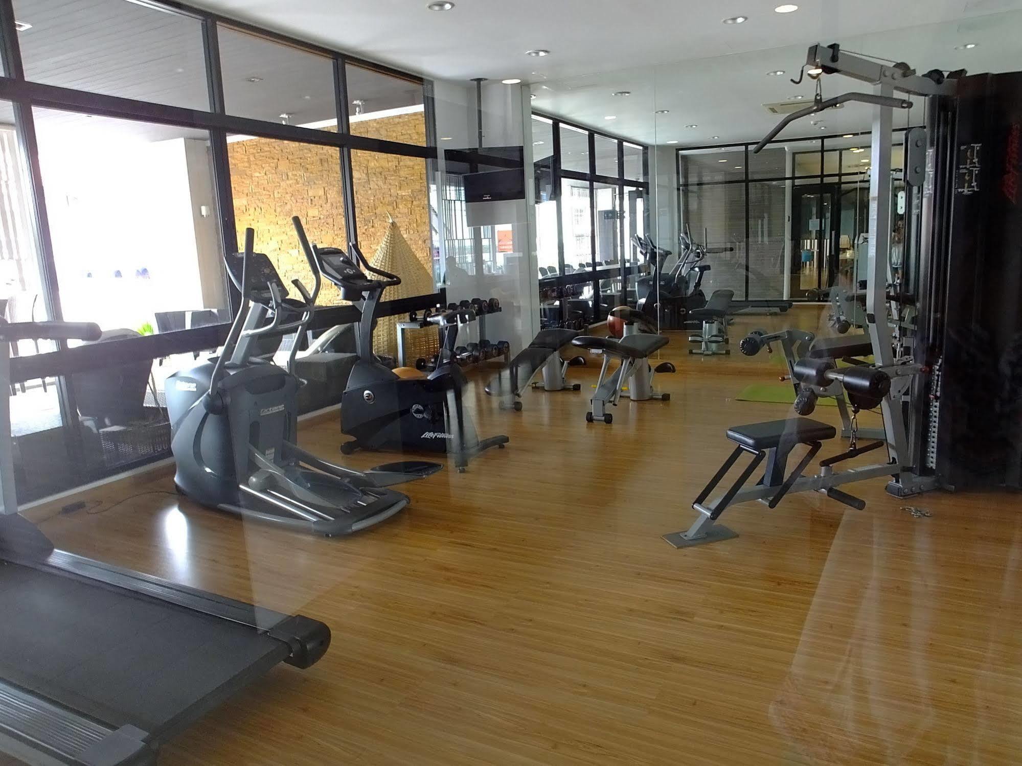 Simplitel Otel Karon Dış mekan fotoğraf