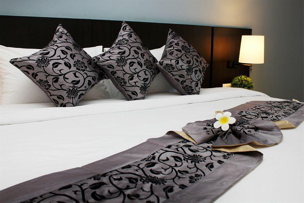 Simplitel Otel Karon Dış mekan fotoğraf